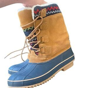 Khombu winter boots size 10 Kristie leather and man made upper faux fur blue red